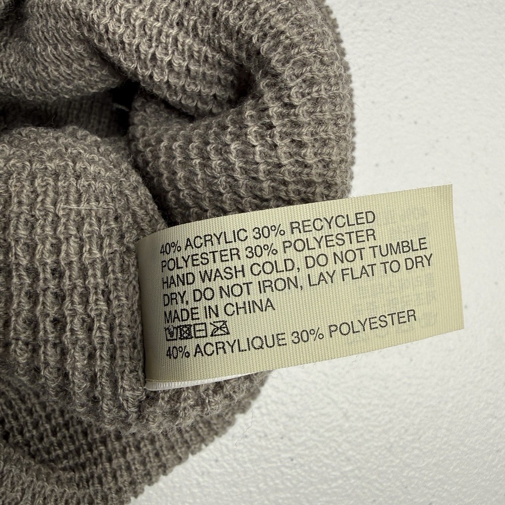 Vuori Alpine Waffle Knit Beanie Adult One Size Grey Knit Cuffed Winter Cap - Picture 4 of 5